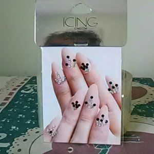 Icing Nail Gems